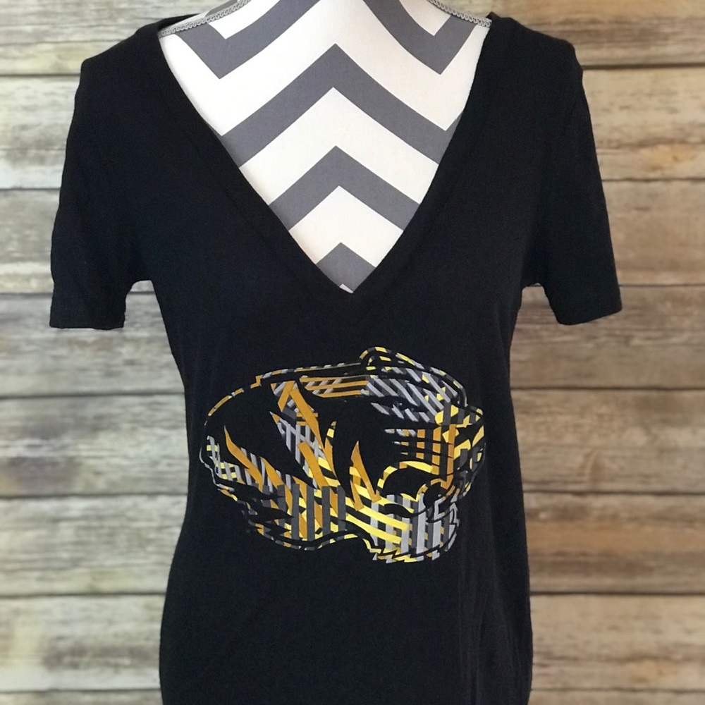 🏈 MIZZOU 🏈 Tee 🏈 Large